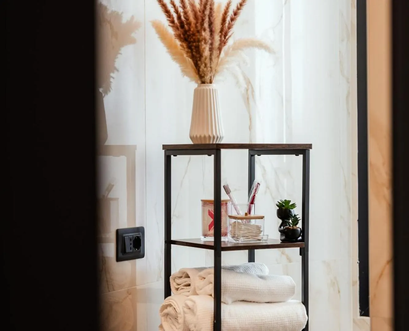 Apartamento David'S Suite&Spa Con Parcheggio Privato Como Itália